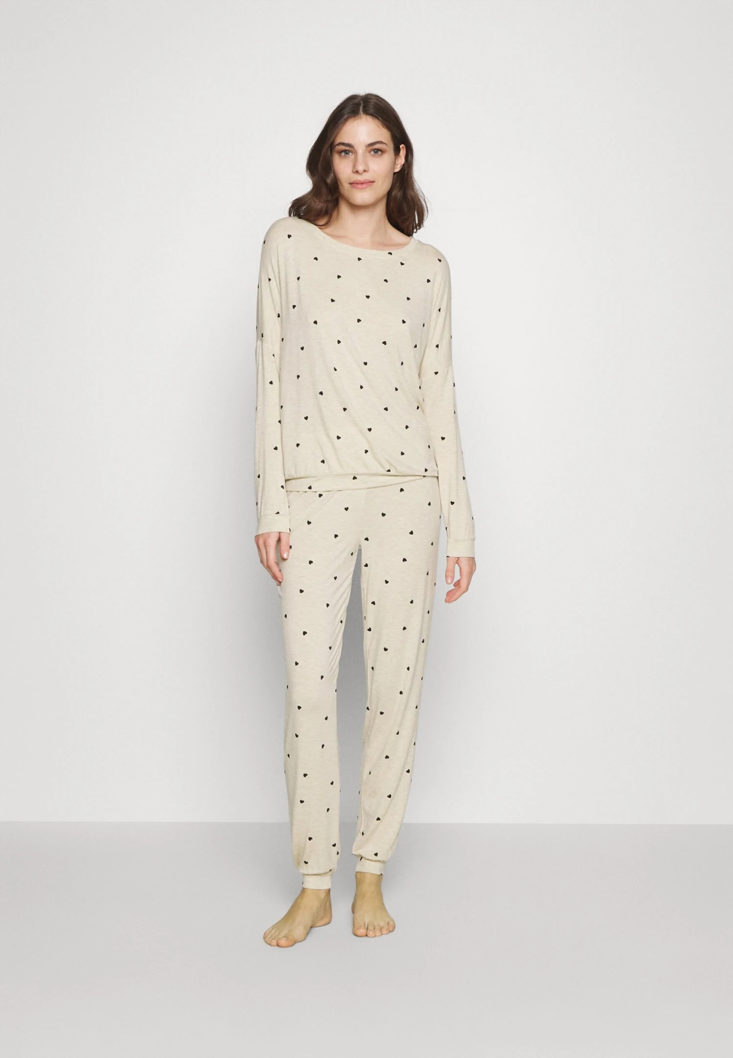 Anna Field Pyjama - Off White 1 Anna Field Pyjama - Off White