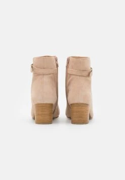 Anna Field Leather - Korte Laarzen - Beige -Anna Mode Markt 081a6f79a0564c889b4da1d3e8563b4f