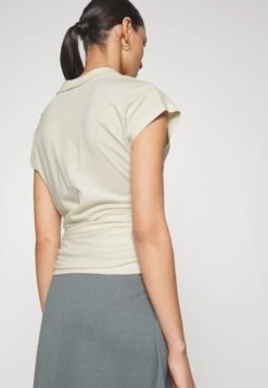 Anna Field Wrap Blouse- Blouse - Offwhite -Anna Mode Markt 0d3882d40f2948bdb8ce57fd88c3d638