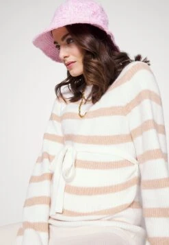 Trui - White/Sand -Anna Mode Markt 14ee77c89a8645c6ad6118e1668b8557