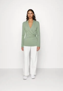 Anna Field Longsleeve - Light Green 6 Anna Field Longsleeve - Light Green -Anna Mode Markt 1b56dcbc9d6f4debbb3142844cbe9c1c