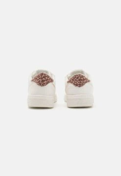 Anna Field Sneakers Laag - White/Multi-Coloured -Anna Mode Markt 1f48cb4d5f2a44c58917f2ef47922eab