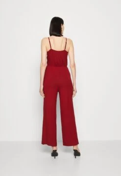 Anna Field Jumpsuit - Dark Red 8 Anna Field Jumpsuit - Dark Red -Anna Mode Markt 2d7d96fde6c9475fa55ad2d34bb35b54