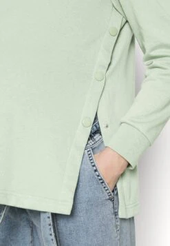 Sweater - Light Green -Anna Mode Markt 2f869bbf9eef40a98f4e57f3b4ebd4c7