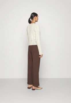 Anna Field Pointelle Bolero - Vest -Offwhite 9 Anna Field Pointelle Bolero - Vest -Offwhite -Anna Mode Markt 370d2612e3964abbb262b7e525e4fe8e