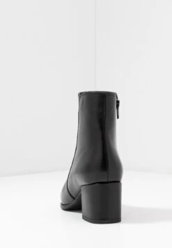 Anna Field Leather - Korte Laarzen - Black -Anna Mode Markt 728bd49fd0604d5f9c7b683a8852520a