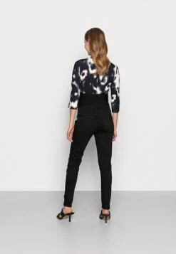 Jeans Skinny Fit - Black -Anna Mode Markt a51787ef43d24dd99346c44130983209