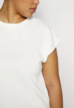 T-Shirt Basic - Off White -Anna Mode Markt a7804f069bb54958ae7c0cb8d5641a61