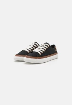 Wide Fit - Sneakers Laag - Black -Anna Mode Markt ba85ab66469c4fd7a30159ace3a0690c