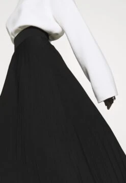 A-Lijn Rok - Black -Anna Mode Markt d9ddd7c270104bc1b38aac0933cb409d