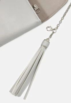 Anna Field Clutch - 971 - Silver-Coloured -Anna Mode Markt dd8a93f5fcb74deea1959ee238681a50