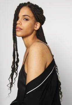 Anna Field Amanda Satin Dressing Gown - Badjas - Black -Anna Mode Markt eed1478cfddd45b9a2232895a3abc79a